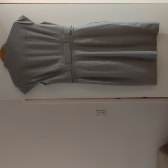 Calvin Klein NWT grey V-neck button down belted - Picture 3 of 5